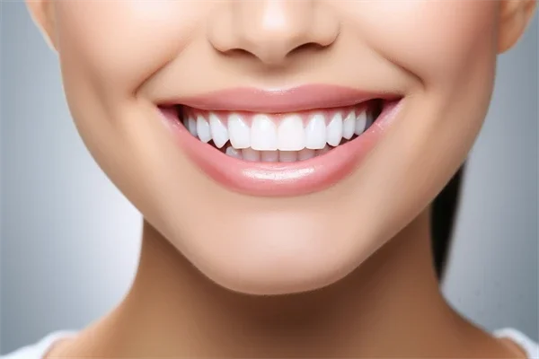 口腔种植牙教学指南：全面解读口腔种植牙的步骤和注意事项