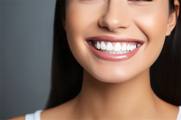 口腔种植牙试题：如何选择适合自己的口腔种植牙方案？