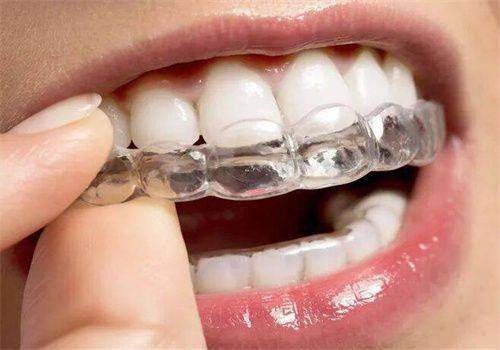 深圳爱康健口腔医院医生及项目